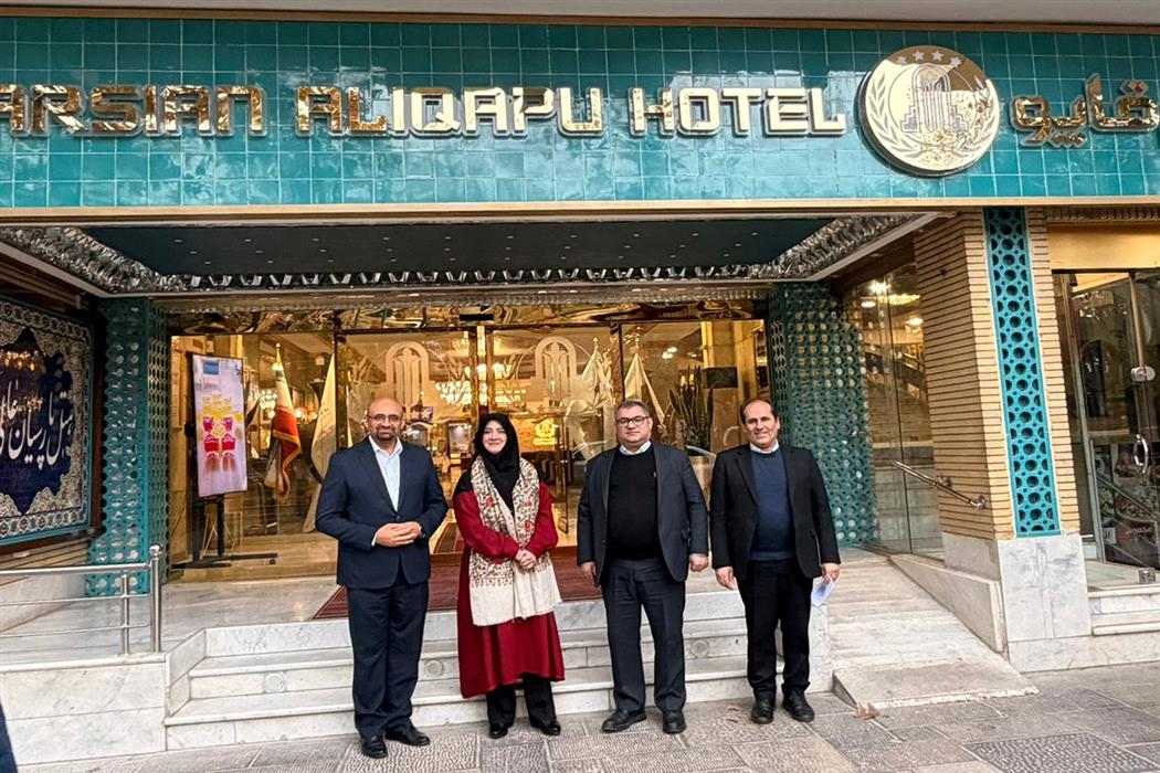 بازدید معاون صنایع‌دستی وزارت میراث فرهنگی از هتل پارسیان عالی‌قاپو